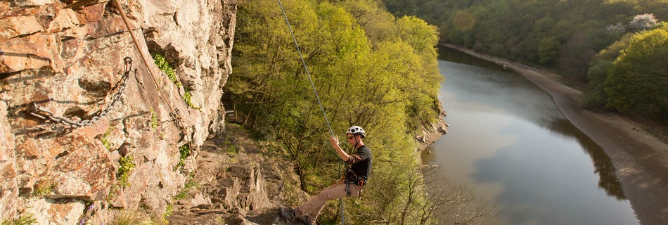 Escalade Mervent au rocher de Pierre Blanche 