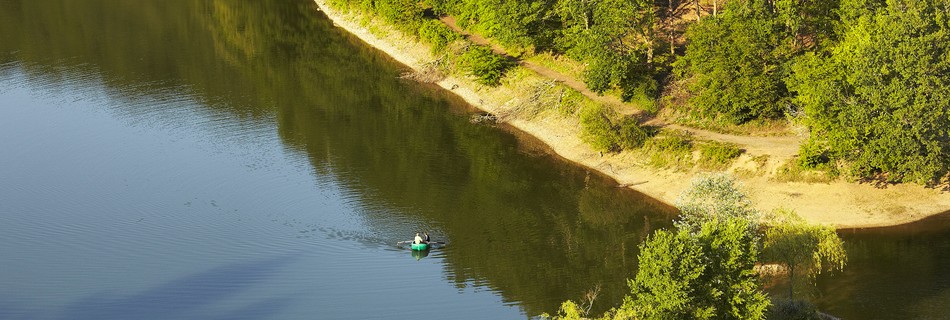 Lac de Mervent à 5 mn du gite de la Gravée en Vendée