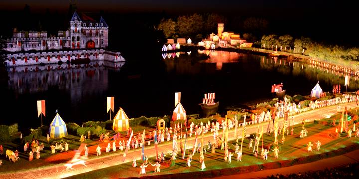 Vacances entre Puy du Fou et Futuroscope